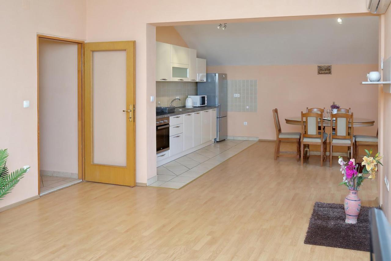 Apartment Jagoda *
